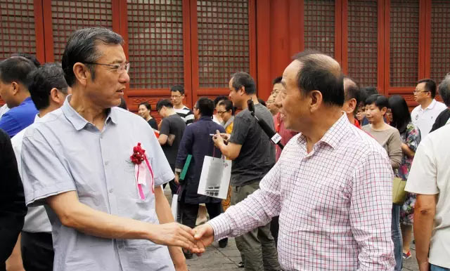 邯郸美术馆馆长韩玉臣应邀出席国子监翰墨三人行书画作品展